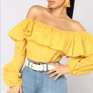 Off the shoulder floral crop top
